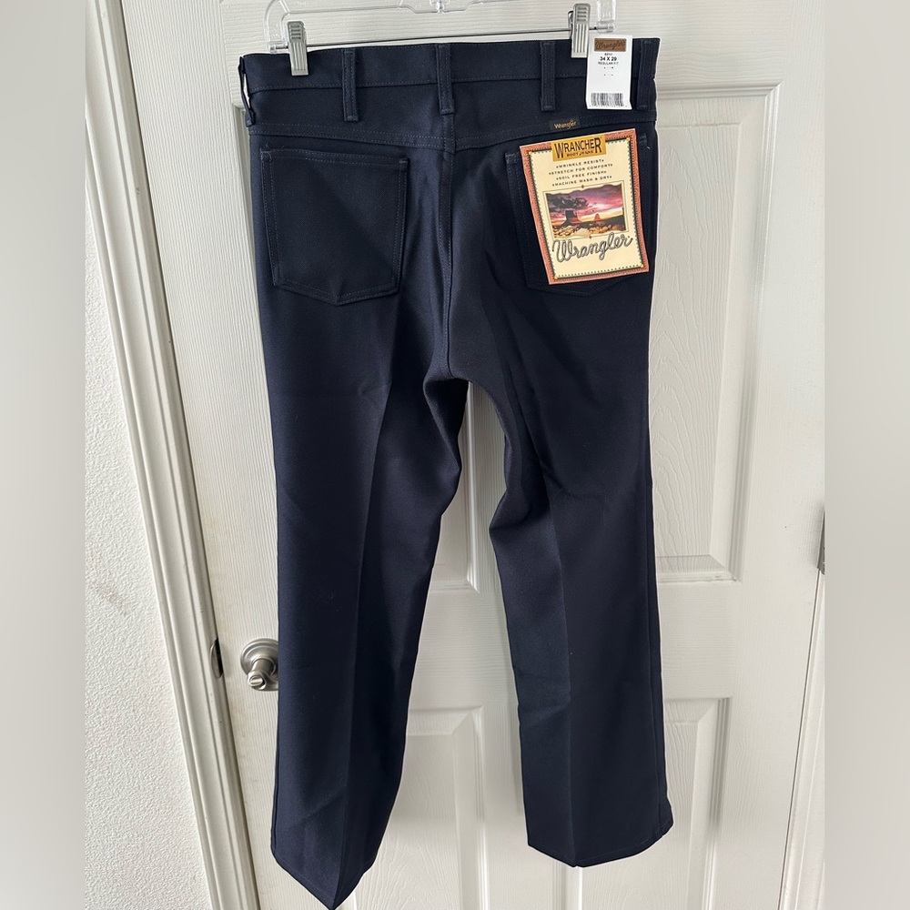Wrangler Men's Dark Navy Dress Pants